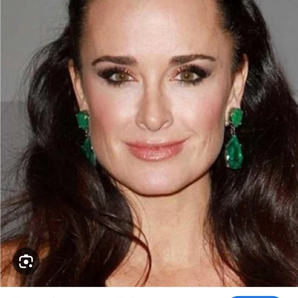 Elegant Green Drop Earrings